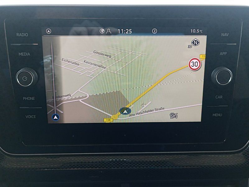 Fahrzeugansicht 13 Fahrzeugabbildung Volkswagen T-Cross 1.5 TSI R-Line DSG 1 AHK+MATRIX+NAVI+TRA