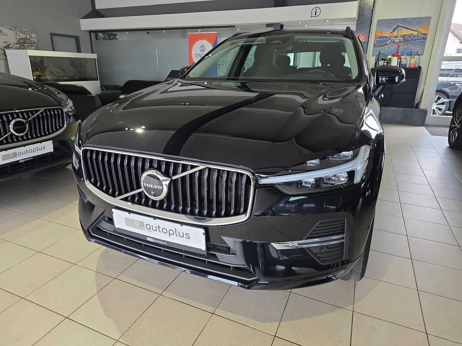 Volvo XC60 B4 Momentum Pro ACC 360° Pano Voll-LED 19"