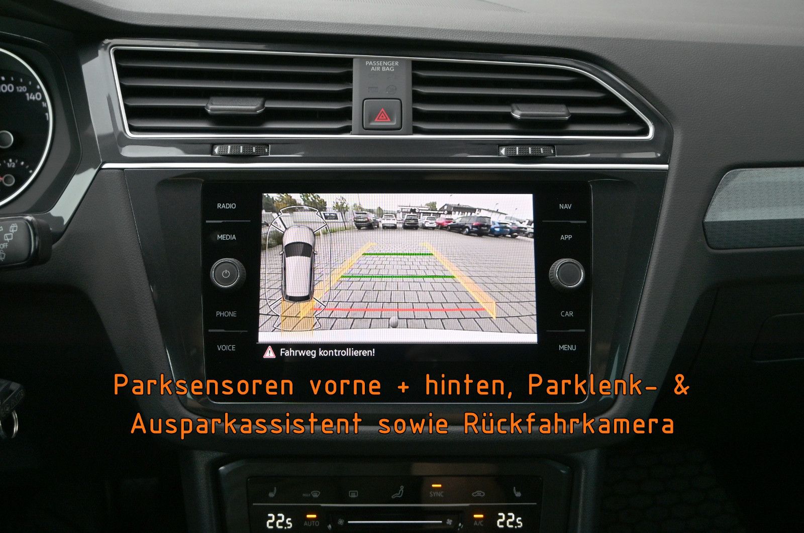 Fahrzeugabbildung Volkswagen Tiguan 2.0 TDI DSG 4MOT Life °ACC°AHK°HUD°STHZ°