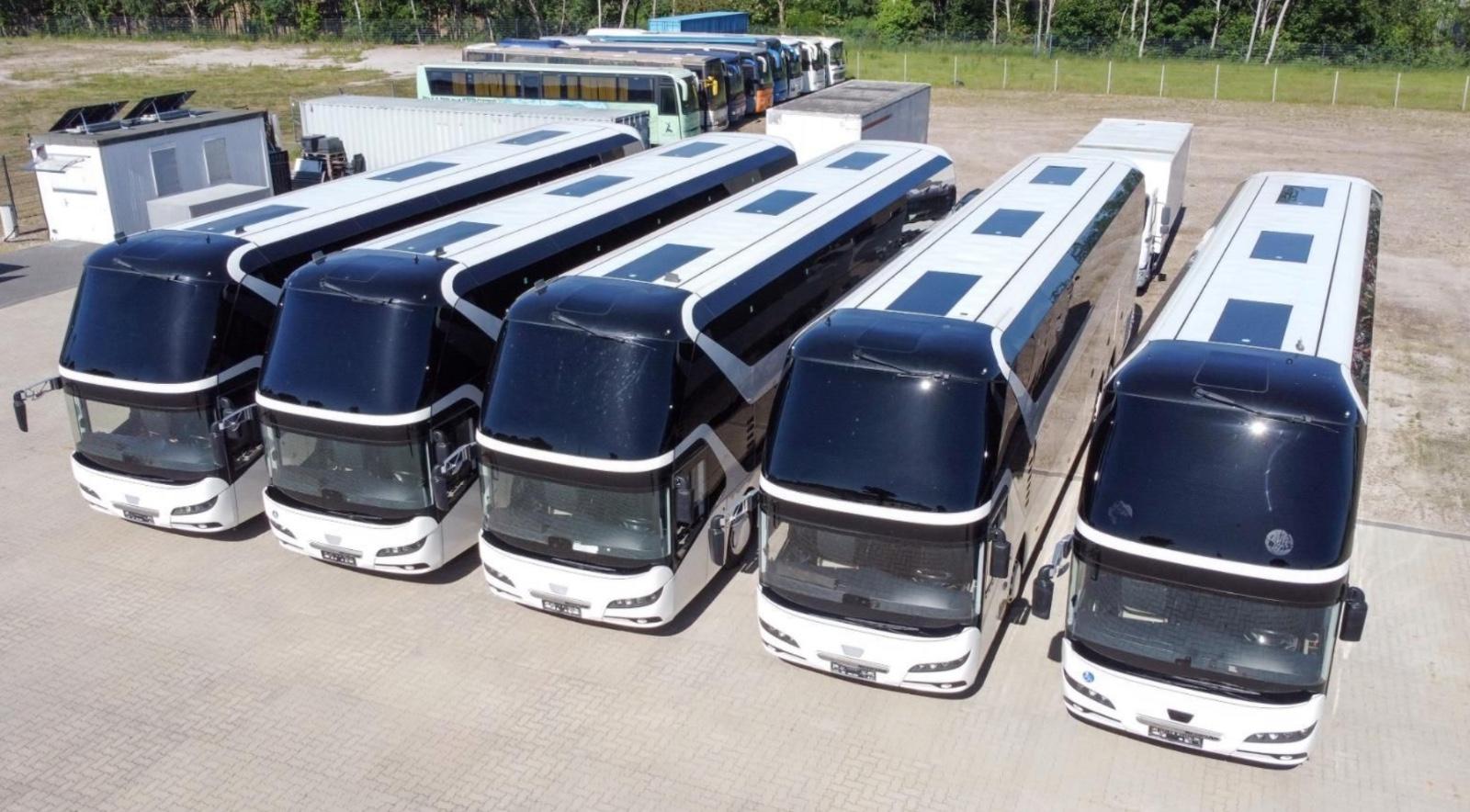 Neoplan 10x units Skyliner L / S431 S531 / 569.496 km