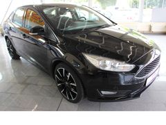Fahrzeugabbildung Ford Focus Lim.18 Zoll,Alu,Sitzheizung,PDC,AHK