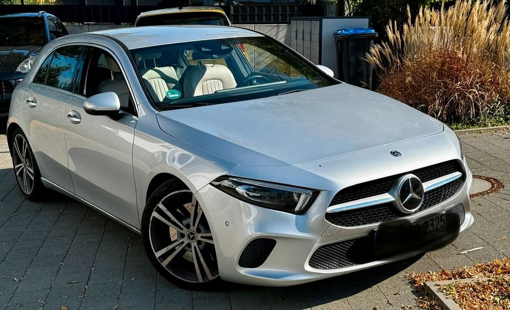 Image of Mercedes-Benz A 220