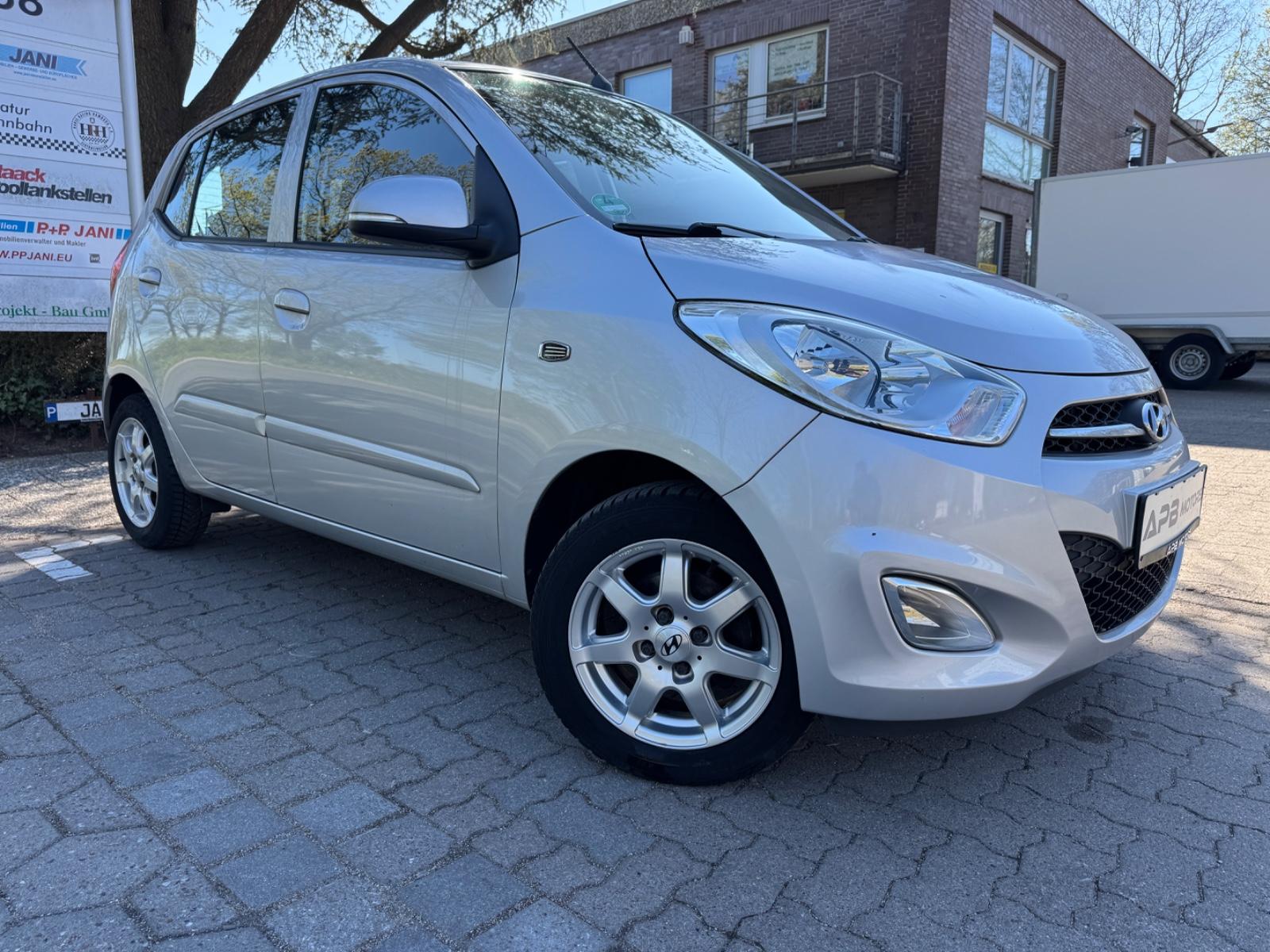 Hyundai i10 AUT. STYLE KLIMA ALU USB+AUX SCHECKHEFT 2.HD
