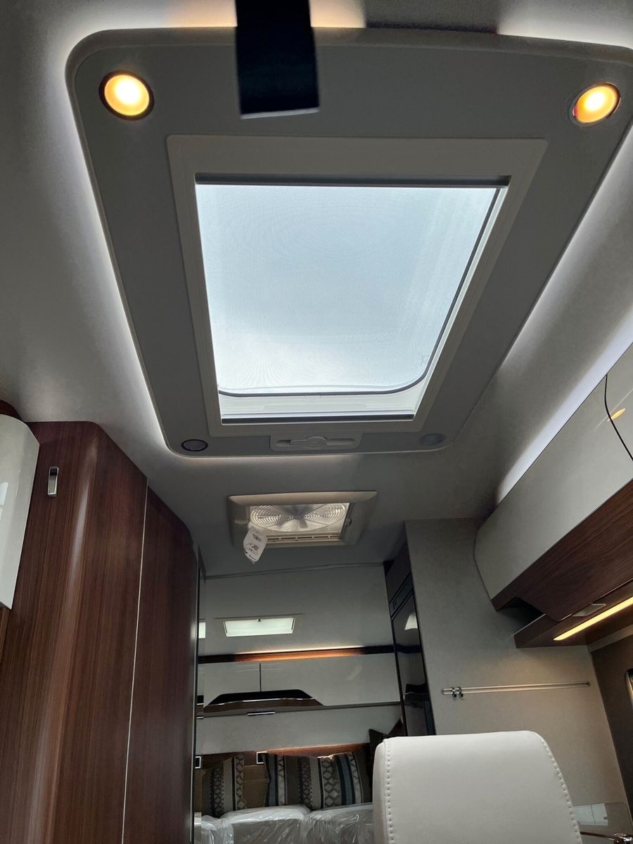 Fahrzeugabbildung HYMER / ERIBA / HYMERCAR Hymer B-MC I 600 Whiteline BMC i 600