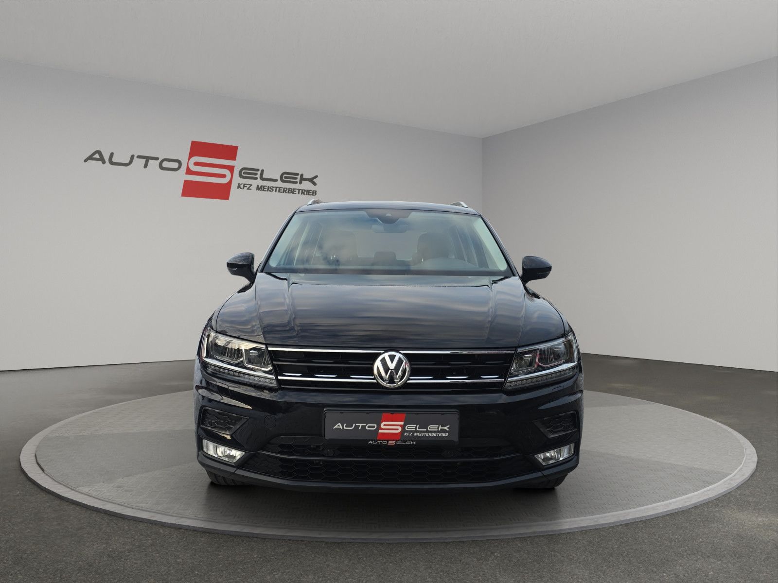 Fahrzeugabbildung Volkswagen Tiguan BMT/Start-Stopp 4Motion Allradantrieb