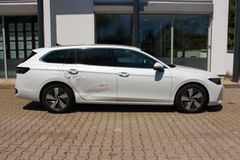 VW Passat Variant Elegance/ IQ DRIVE/ Apple CarPlay