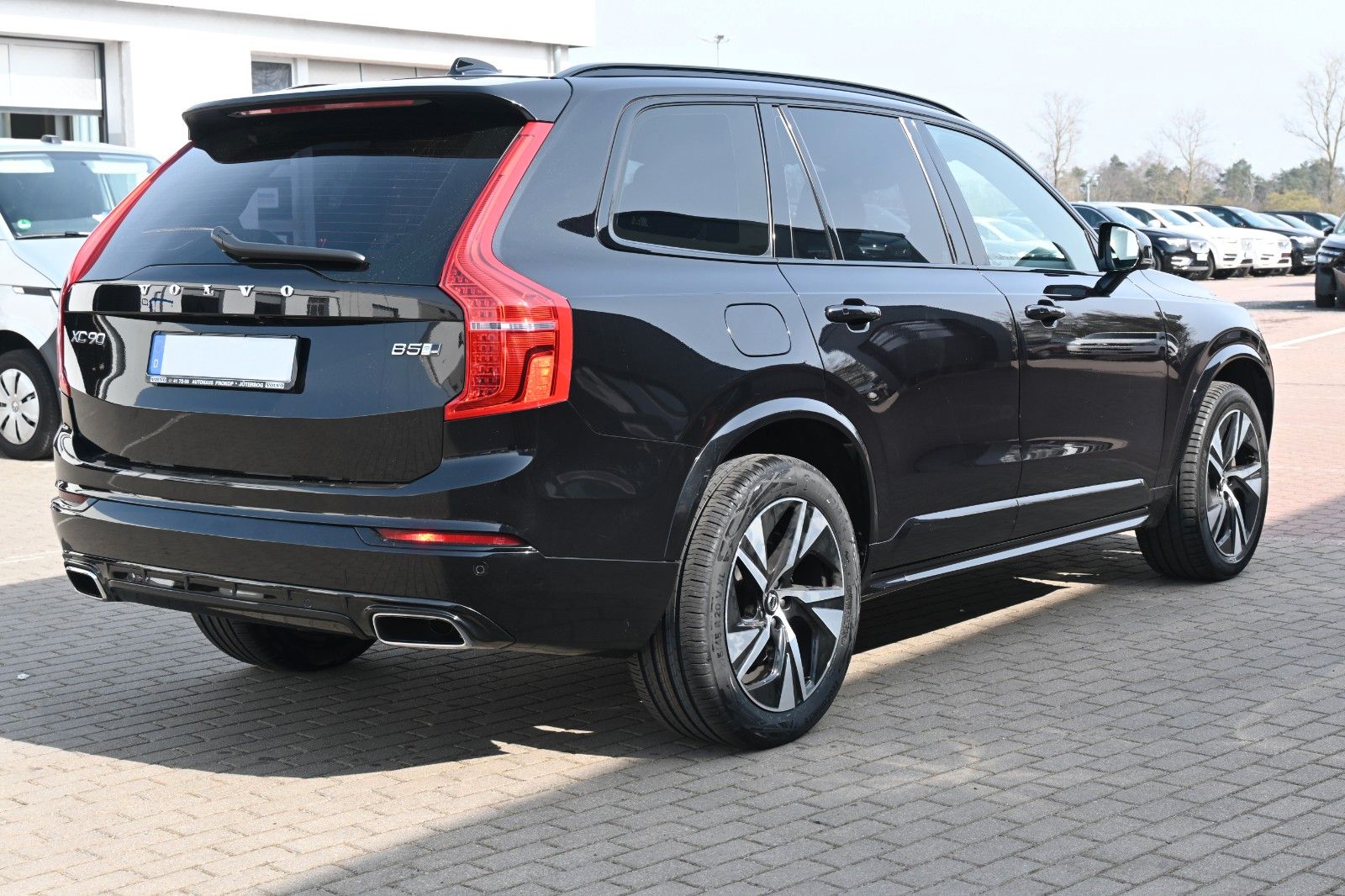 Fahrzeugabbildung Volvo XC90 B5 D AWD R-Design*RFK*STHZ*ACC*7Si*H&K