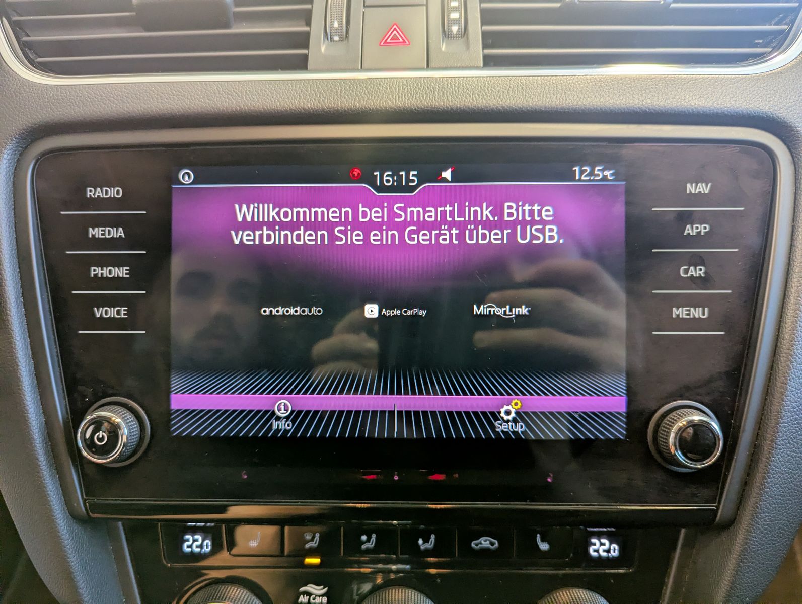 SKODA Octavia Soleil 2.0 TDI DSG Buisness Kamera LED - Image 28