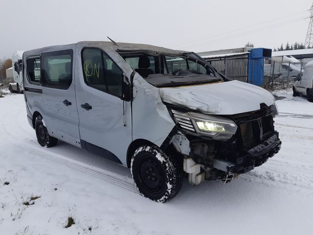 Renault Trafic 9 sitzer