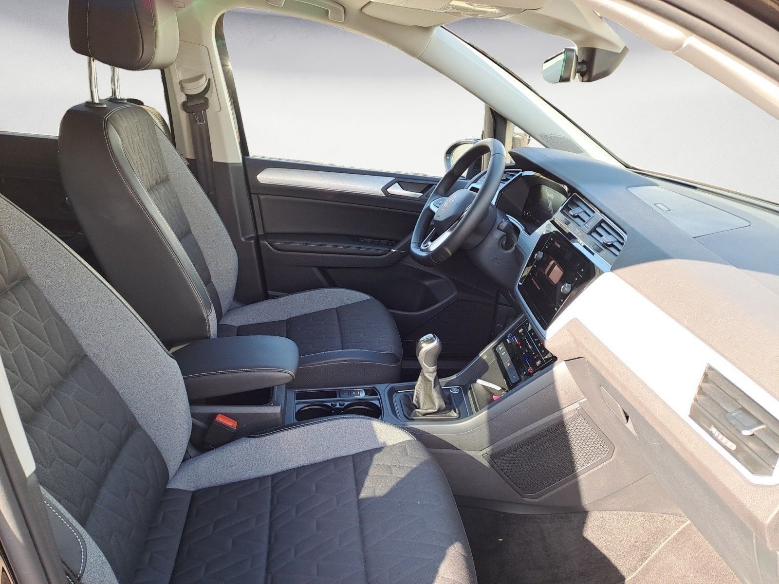 Volkswagen Touran - Bild 9