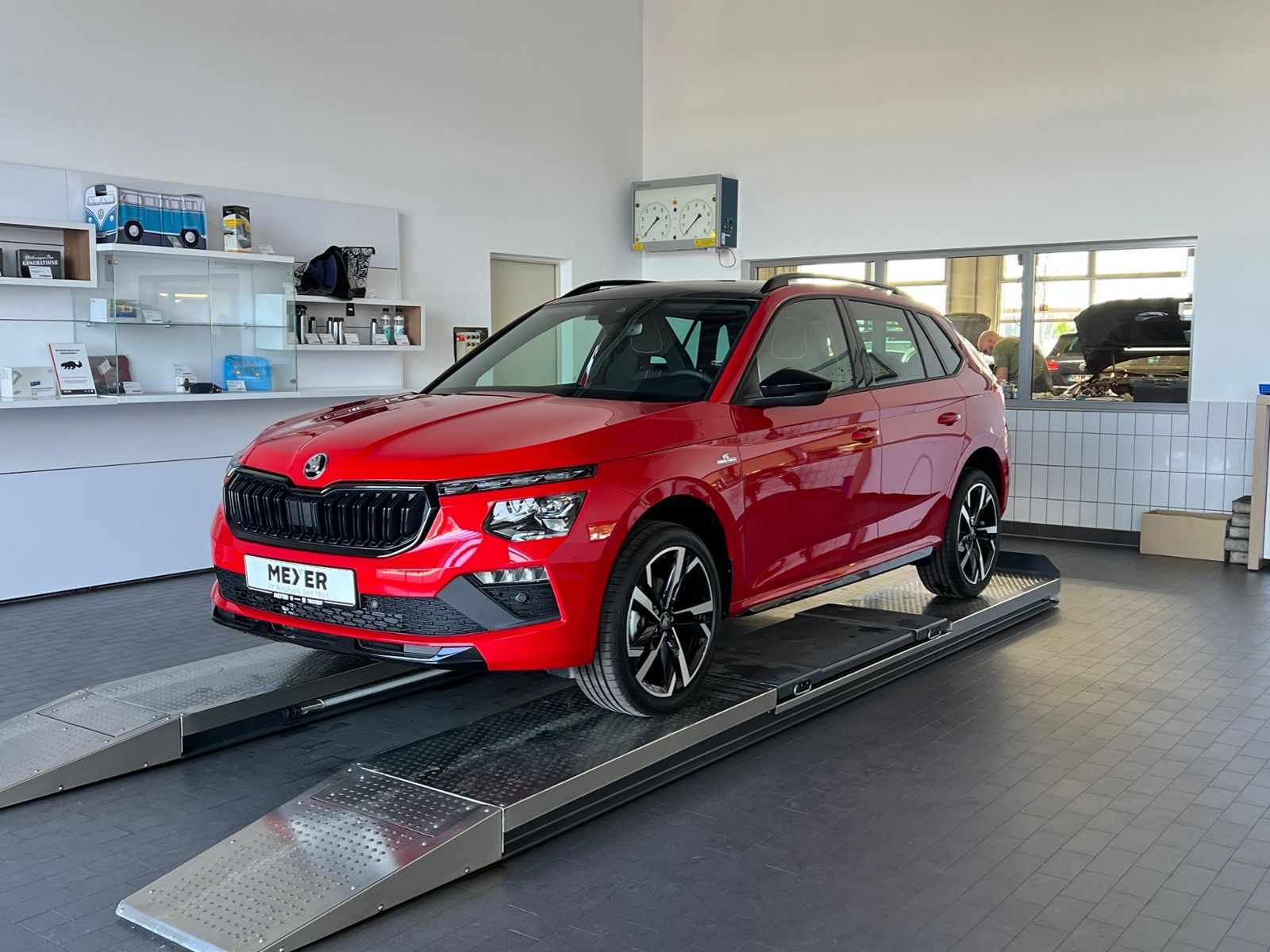 Fahrzeugabbildung SKODA Kamiq Monte Carlo 1.5 TSI DSG *AHK, Matrix-LED*
