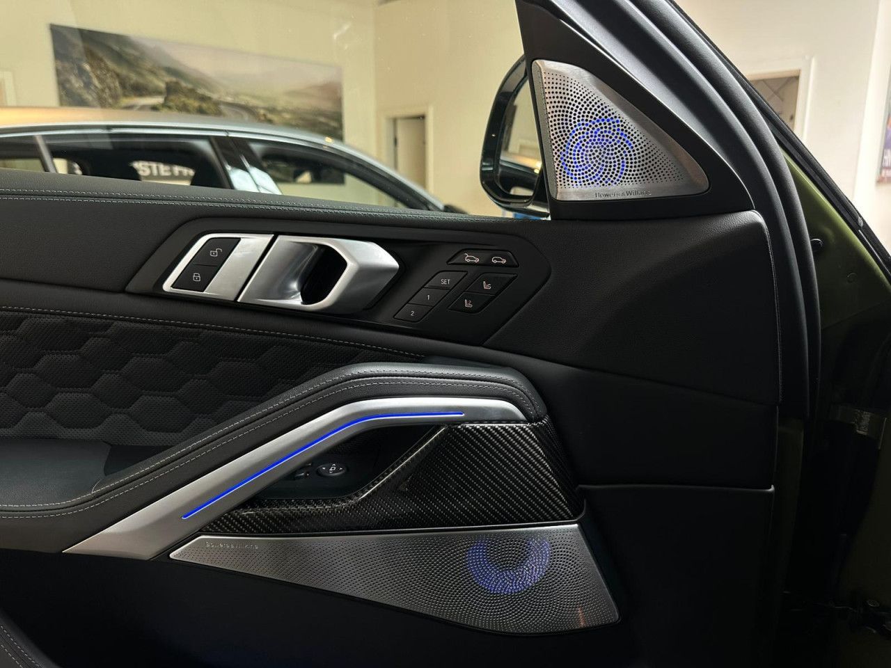BMW X6 M Comp.M Drivers Carbon AHK eh-UPE:195.300,- foto 17