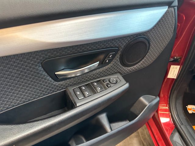 BMW 218 Active Tourer *xDrive*AHK*2-Zonen*
