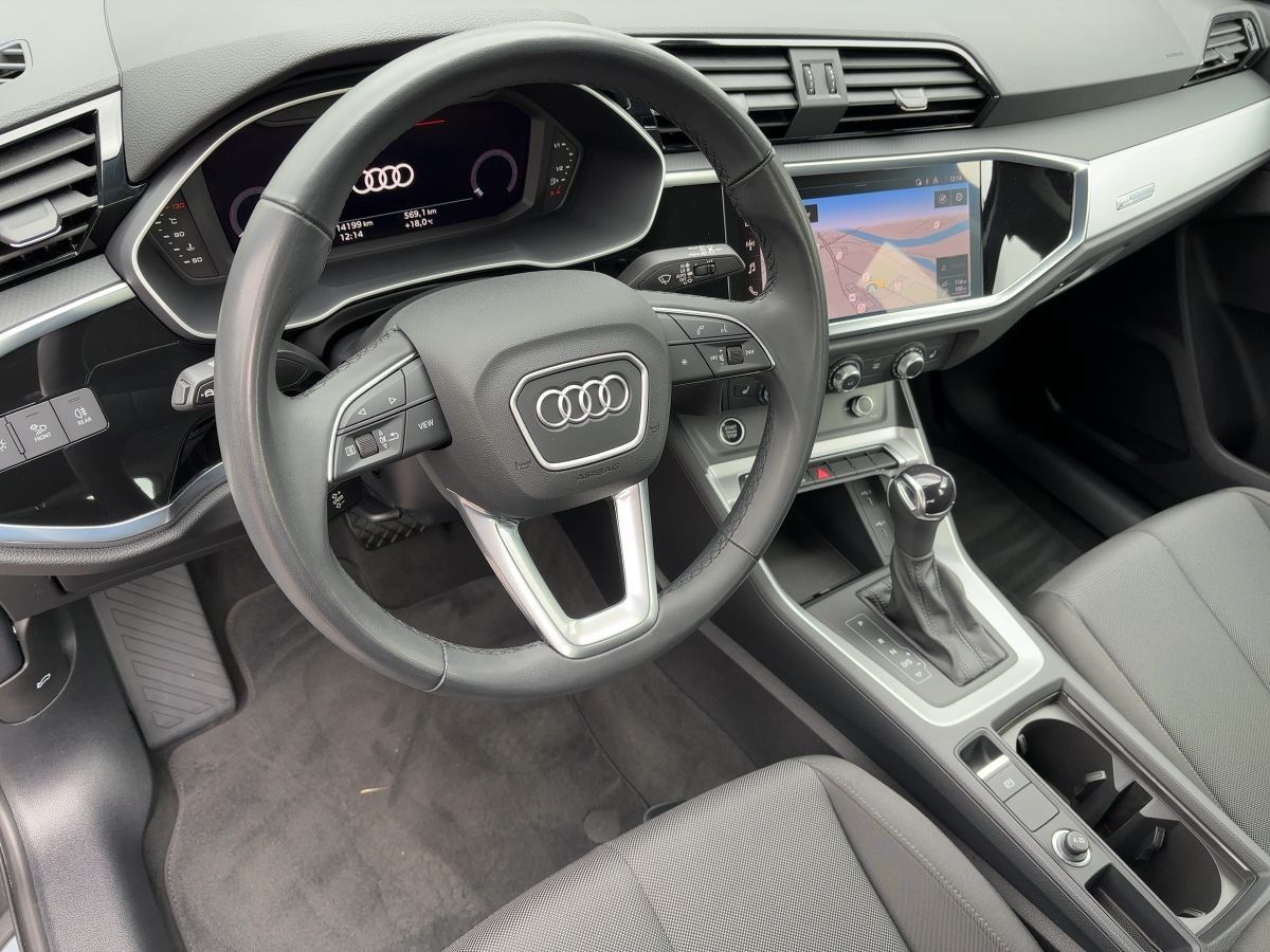Audi Q3 SUV S line 35 TFSI S tronic LED SW foto 15