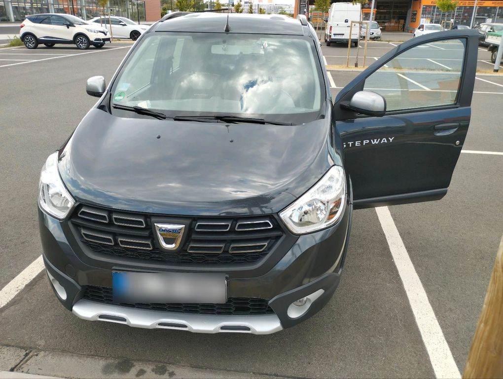 Image of Dacia Lodgy