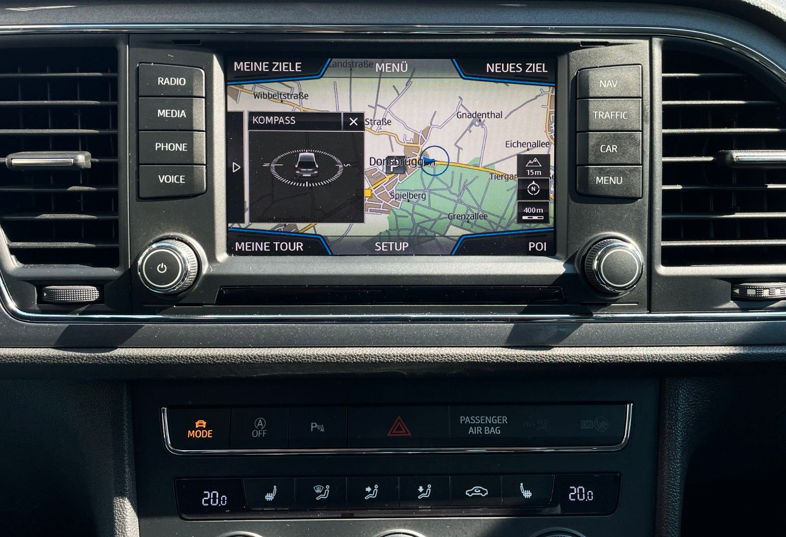 Fahrzeugabbildung SEAT Leon 2.0TDI FR DSG KLIMAAUT LEDER NAVI LED 2.Hd