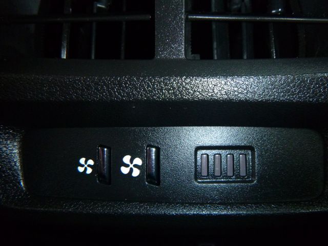 Fahrzeugabbildung Opel Combo Life E >AHK/Navi/Einparkhilfe<