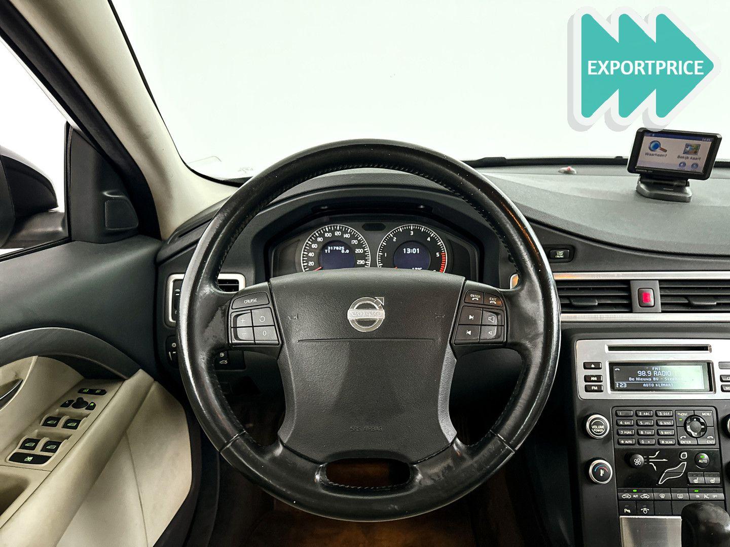 Volvo V70 2008 — photo 13