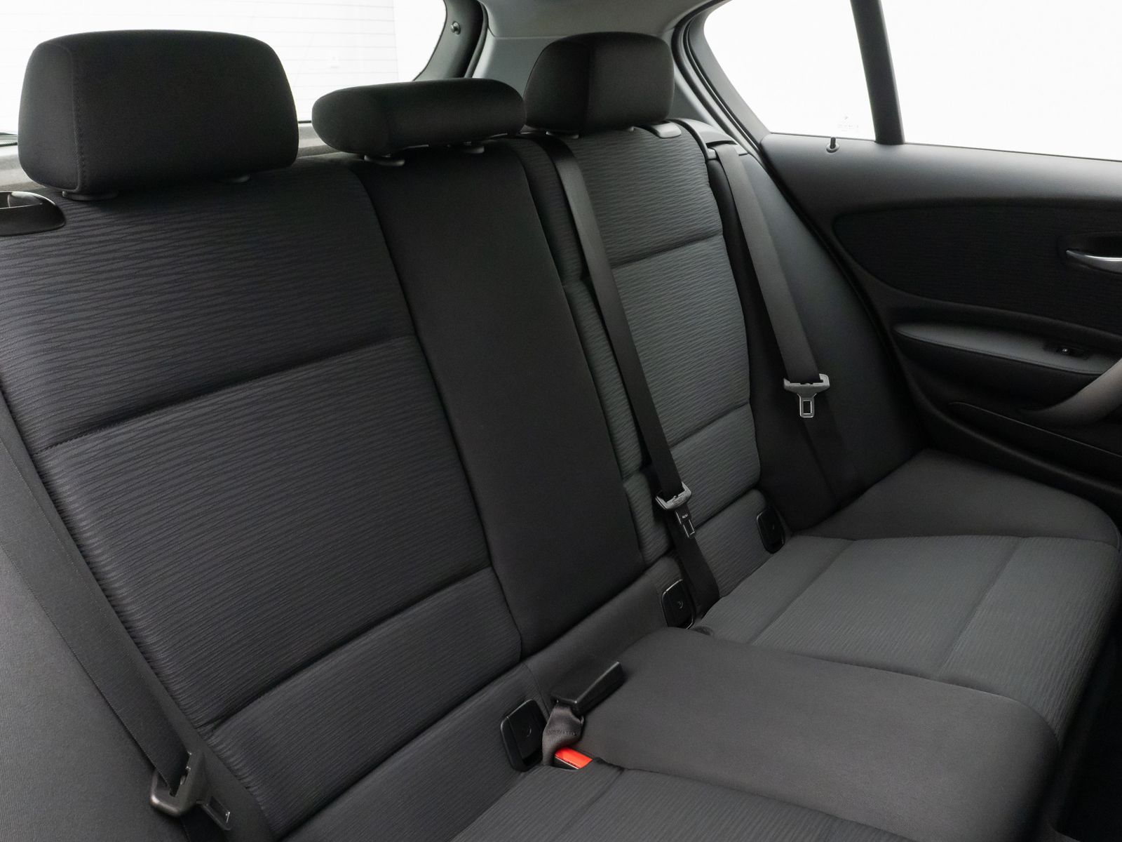 Fahrzeugabbildung BMW 118d  Advantage Sitzheizung AHK PDC Nebelscheinw