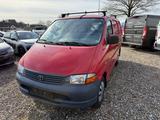 Toyota Hiace - Toyota Hiace: Van