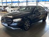 Mercedes-Benz E 300 Avantgarde WideScreen LED R.Cam Navi SHZ  - Mercedes-Benz E 300 mit Benzin-Antrieb: Limousine
