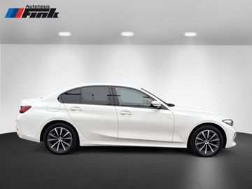 BMW 320d xDrive Limousine HiFi DAB LED Klimaaut.