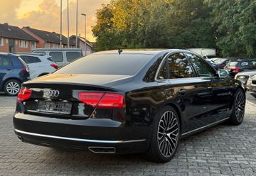 Audi A8 - 9