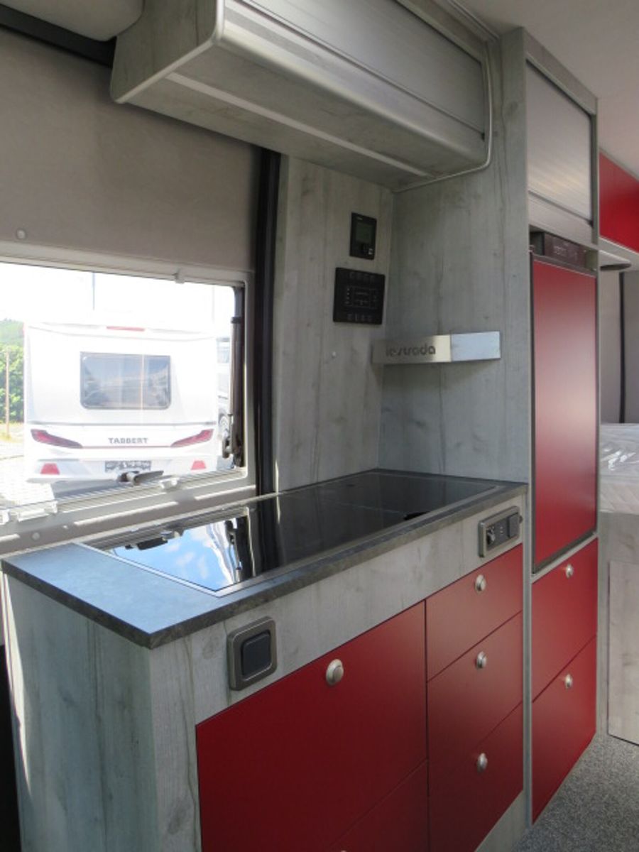 Fahrzeugabbildung La Strada Avanti L Fiat 180 PS Solar Markise Ganzjahresr.