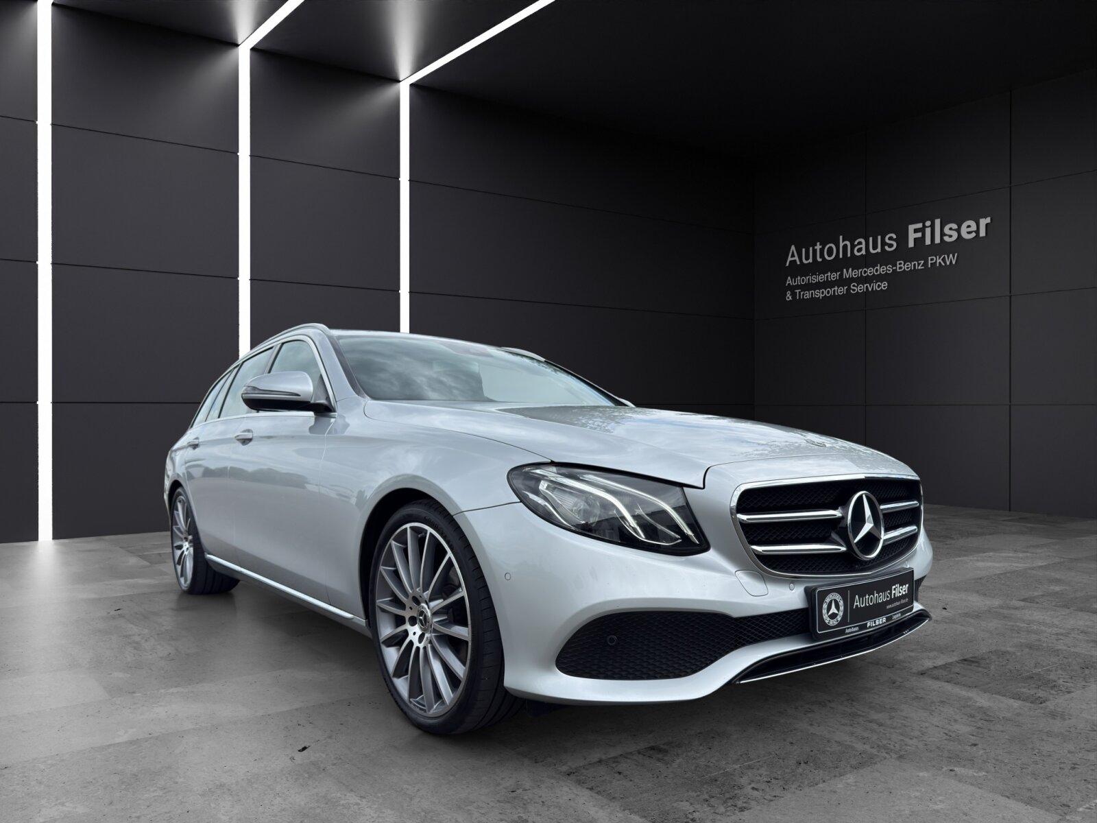 Mercedes-Benz E 220dT*AMG-Felgen*Avantgarde* COMAND*LED*8-fach