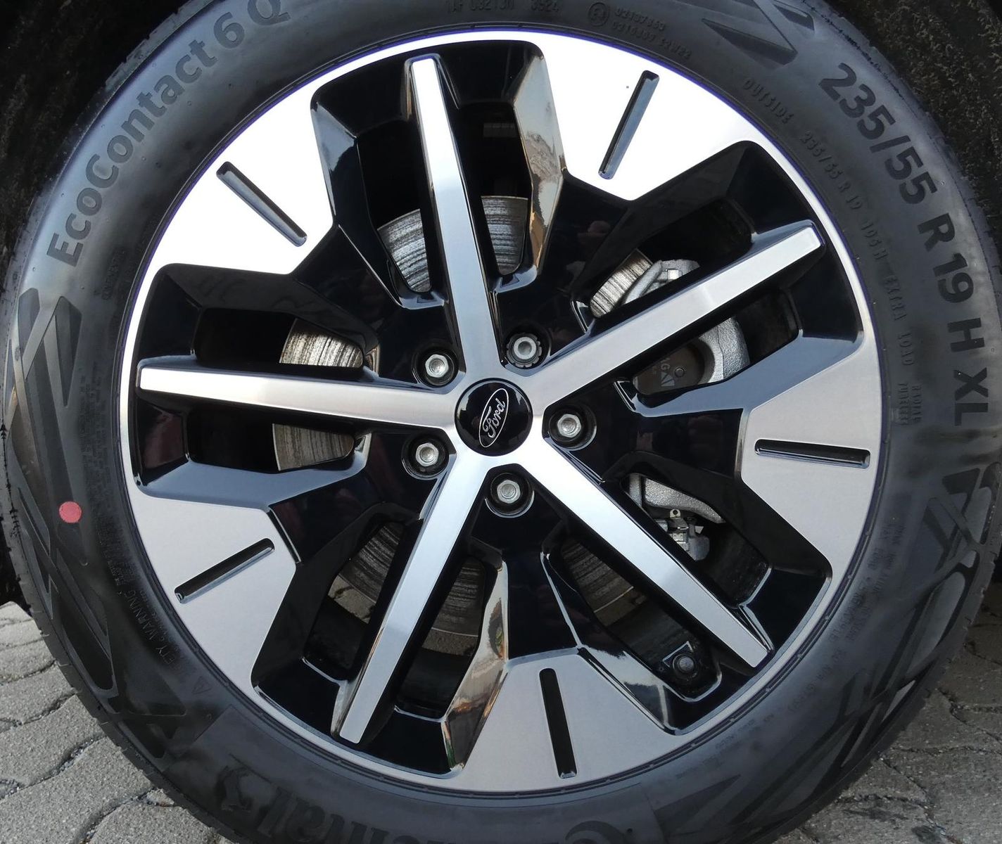 Ford Explorer - Bild 25