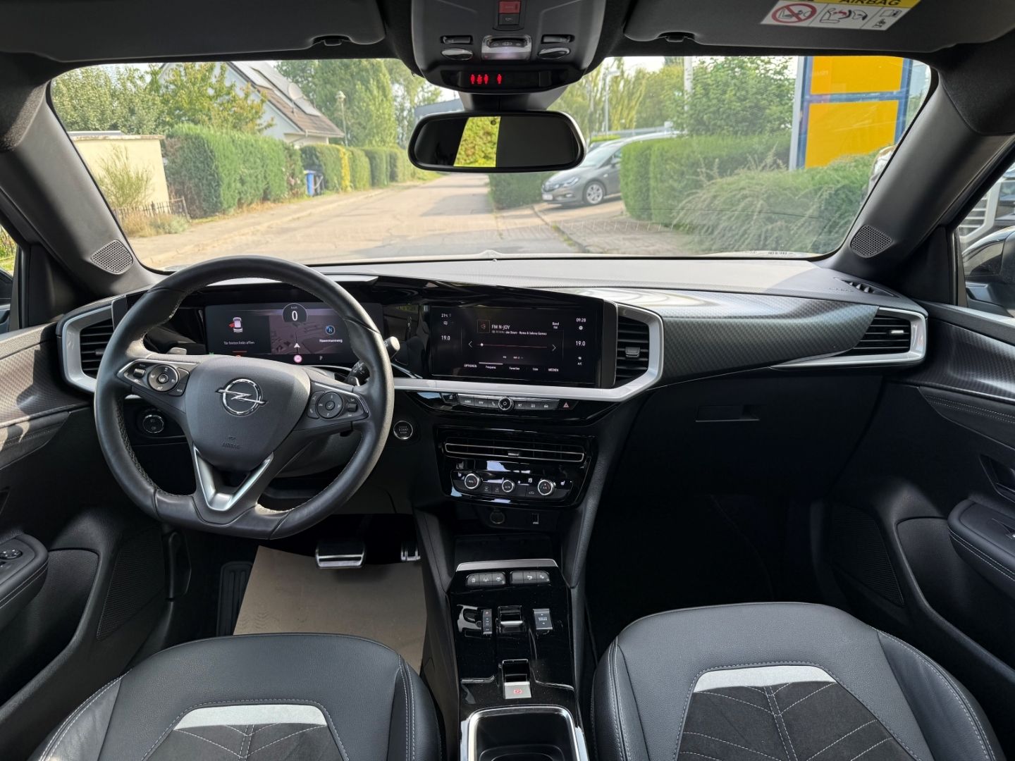 Fahrzeugabbildung Opel Mokka Ultimate 1.2 Turbo Leder+Kamera+Sitzheizun