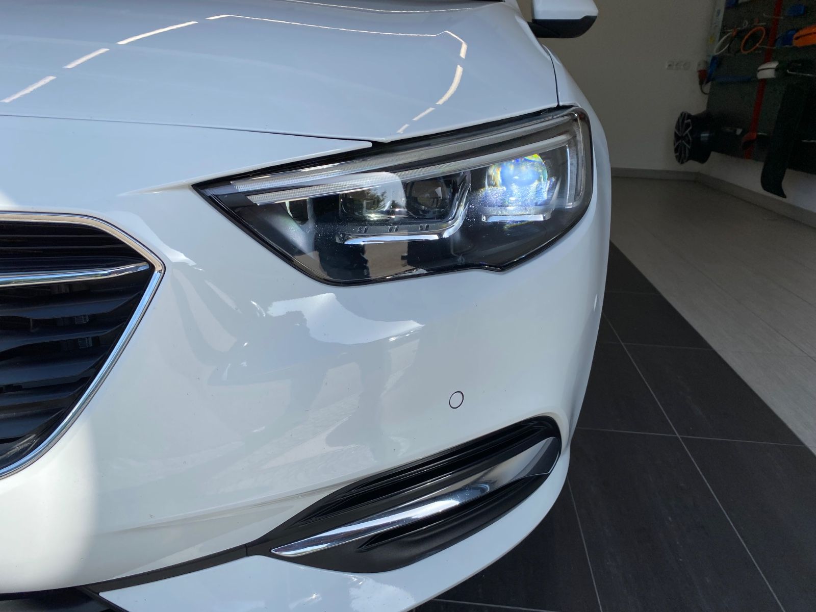 Fahrzeugabbildung Opel Insignia B Sports Tourer Innovation 4x4