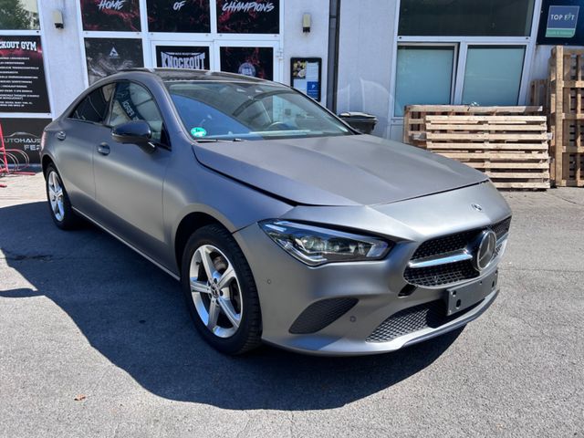 Mercedes-Benz CLA 250e Panorama Headup Distronic Leder 360°