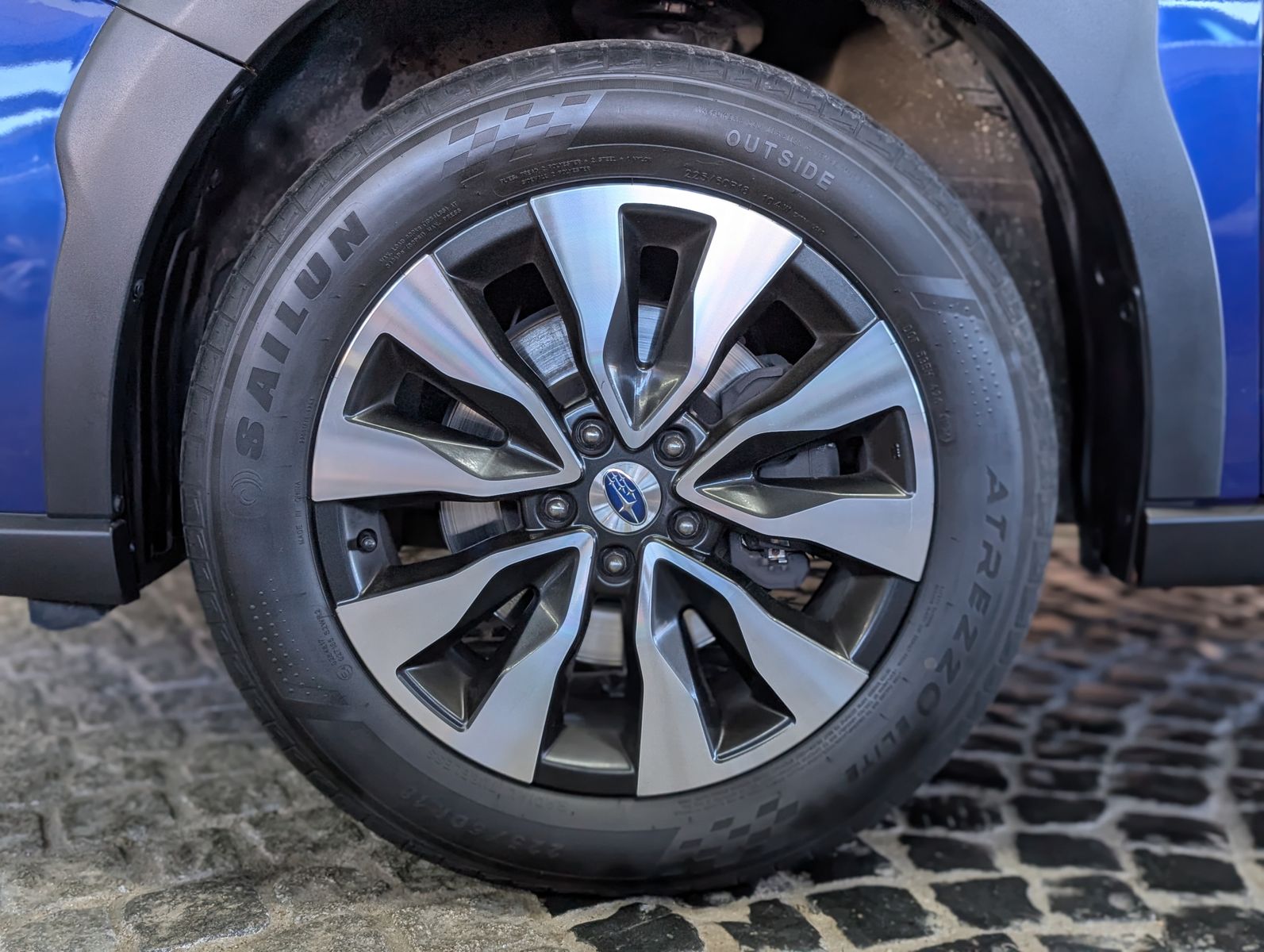 Fahrzeugabbildung Subaru Outback 2.5i Platinum EyeSight LED ACC CAM LEDER