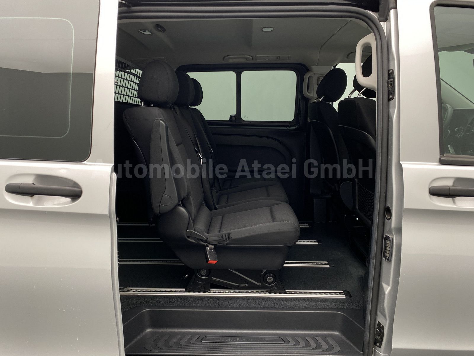 Fahrzeugabbildung Mercedes-Benz Vito Tourer 116 *4MATIC* 2x KLIMA+ 2x SCHIEBETÜR