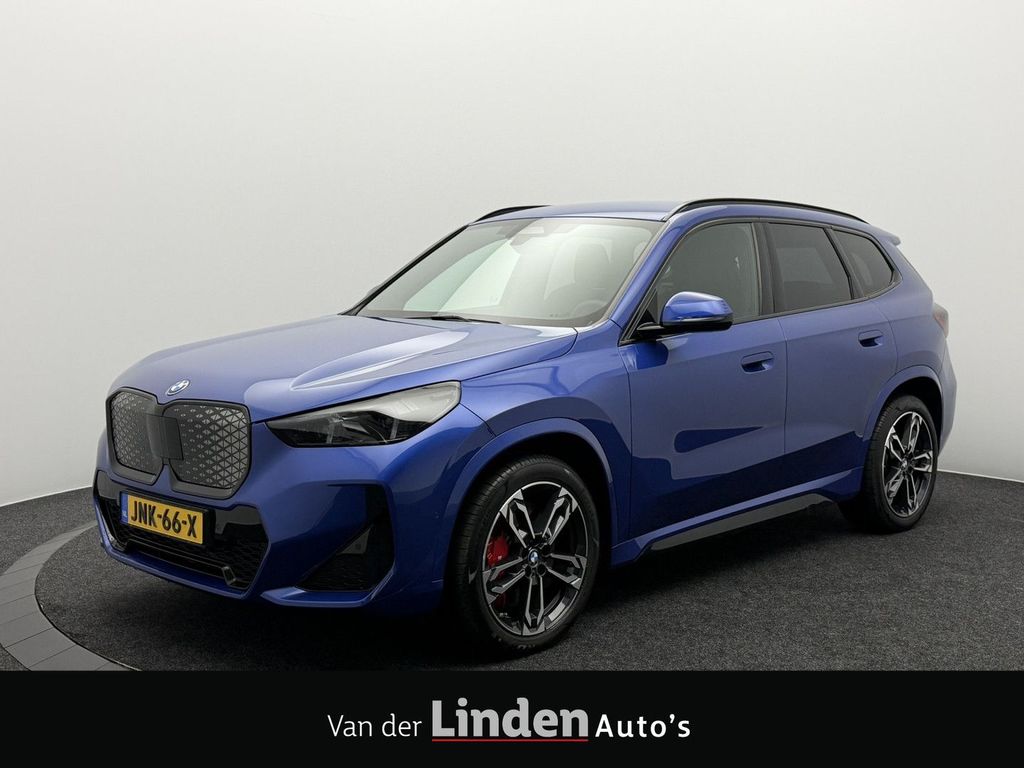 Image of BMW iX1