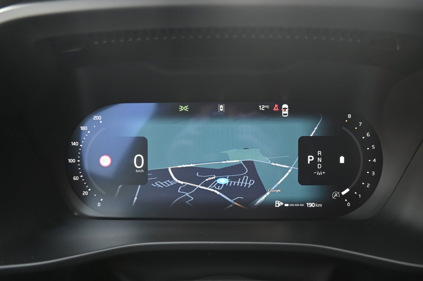 Fahrzeugabbildung Volvo XC40 B3 DKG Plus Black Edition*FSHZG*360*H&K*ACC