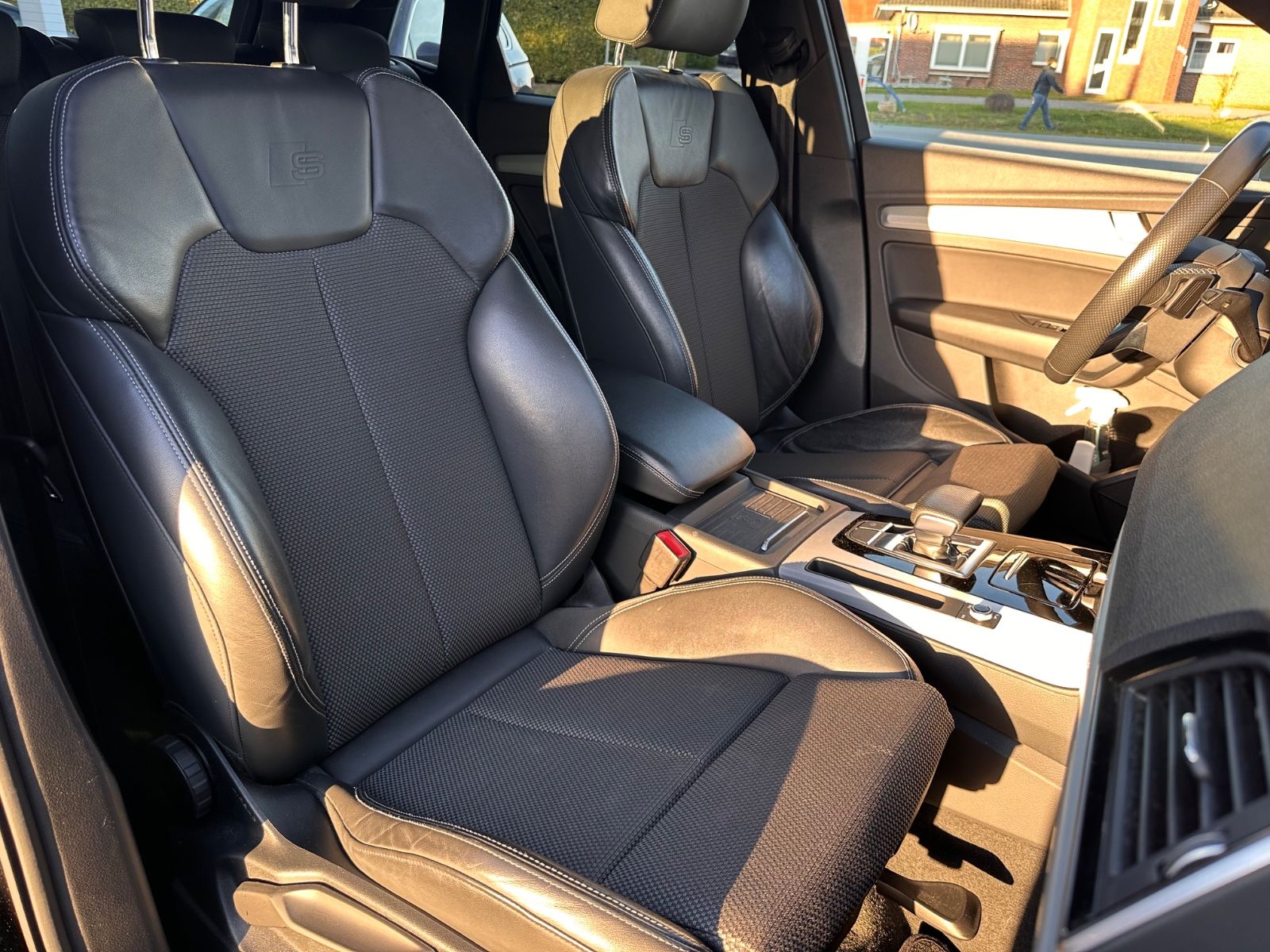 Fahrzeugabbildung Audi Q5 40 TDI quattro S line AHK/ACC/Navi/APP/LED