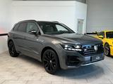 Volkswagen Touareg 4.0 V8 TDI R-Line Black Leder*LED*Standh - Volkswagen Touareg: R