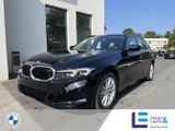 BMW 318i Touring Auto || NEU! Navi Kamera LED DAB - BMW 318 Neuwagen mit Benzin-Antrieb