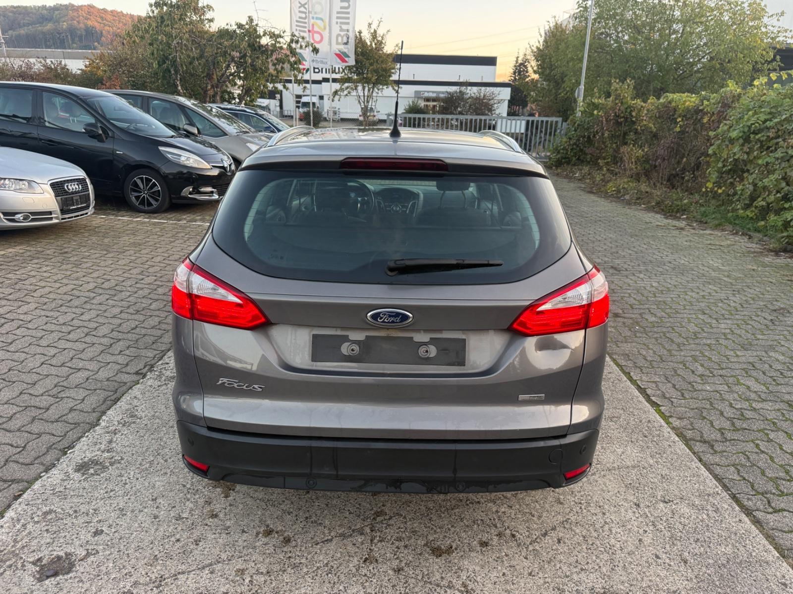 Ford Focus 2011 — photo 5