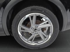 Fahrzeugabbildung DS Automobiles DS 7 Crossback PT 180 Rivoli + Leder/360°/AHK