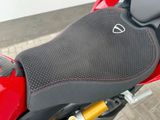 Ducati Streetfighter V2 , 153 PS, Extras, Garantie - Offers matching your search criteria