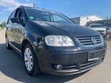 Volkswagen Touran Highline DSG Klimachronik - Volkswagen Touran aus 2005: Highline