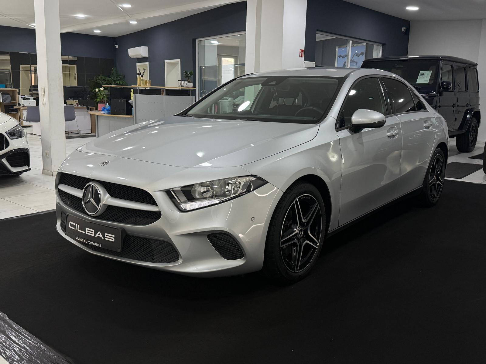 Mercedes-Benz A-Class LIMOUSINE*AMG 18"NAVI*KLIMA*SHZ*SPURH.*, миниатюра 2