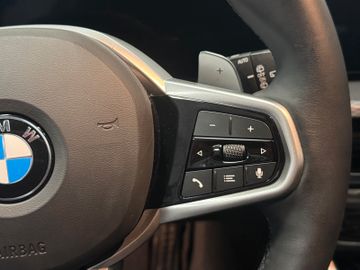 BMW 330 i Touring xDrive M Sport Navi LED Kamera