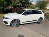 Audi Q7 3.0 TDI quattro tiptronic - - Audi Q7: Weiß