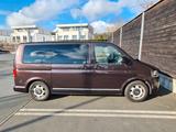 Volkswagen T5 Multivan, neuer Motor, 2 elektr. Schiebetüren - Volkswagen T5 Multivan in Wiesbaden