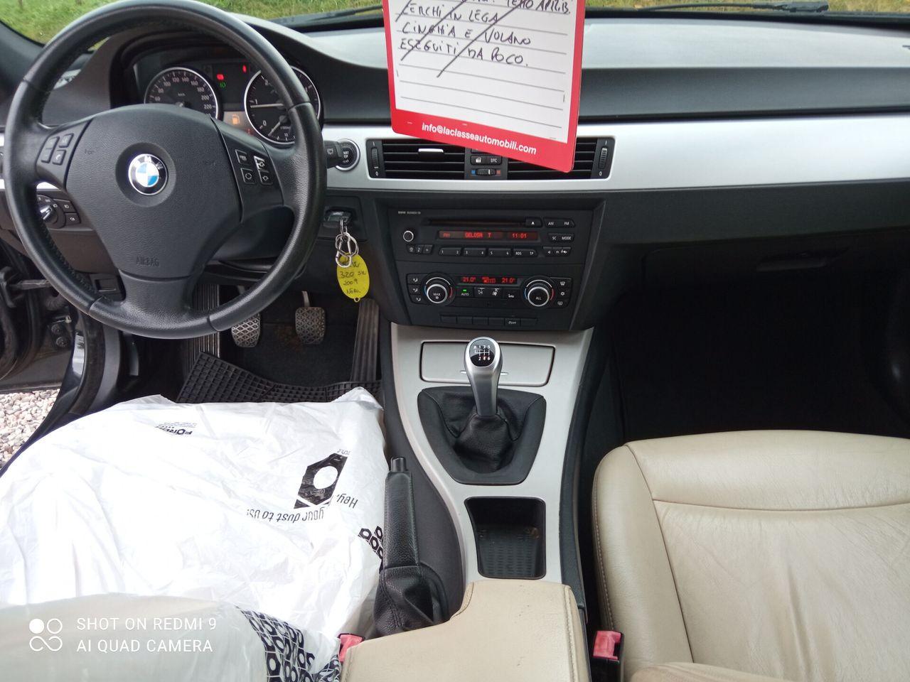 BMW 320 2009 — photo 13