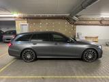 Mercedes-Benz E 450 T-Modell NIGHTLINE AMG Paket, 20 Zoll - Mercedes-Benz E 450 von privat